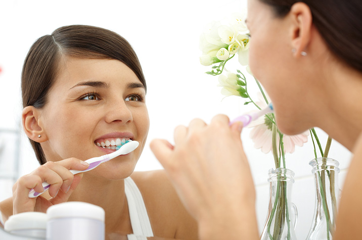 6 Habits That Are Bad for Your Oral Health